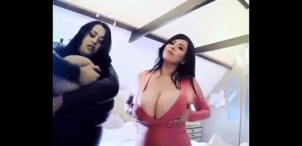  Sexy Muslim Sisters Showing Hug Boobs on Webcam
